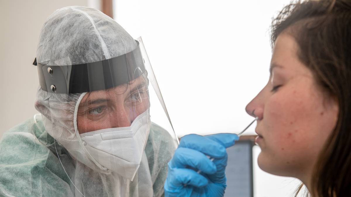 Pruebas de covid-19 no pueden ser exigidas al contratar