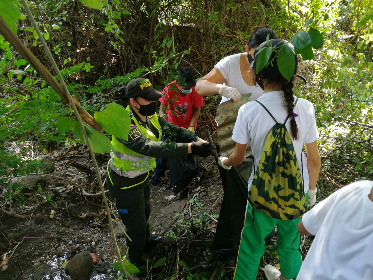 Comunidad de Aipe comprometida con el preservación del medio ambiente y la seguridad