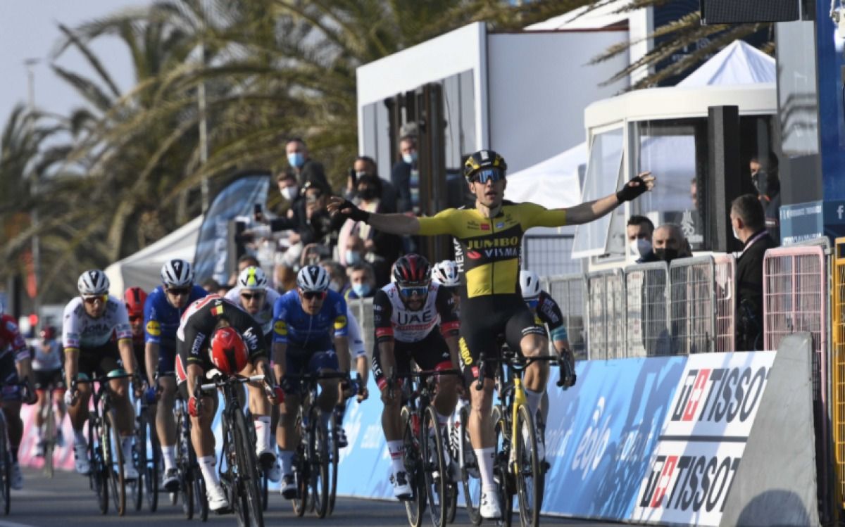 Fernando Gaviria, tercero en inicio de Tirreno-Adriático