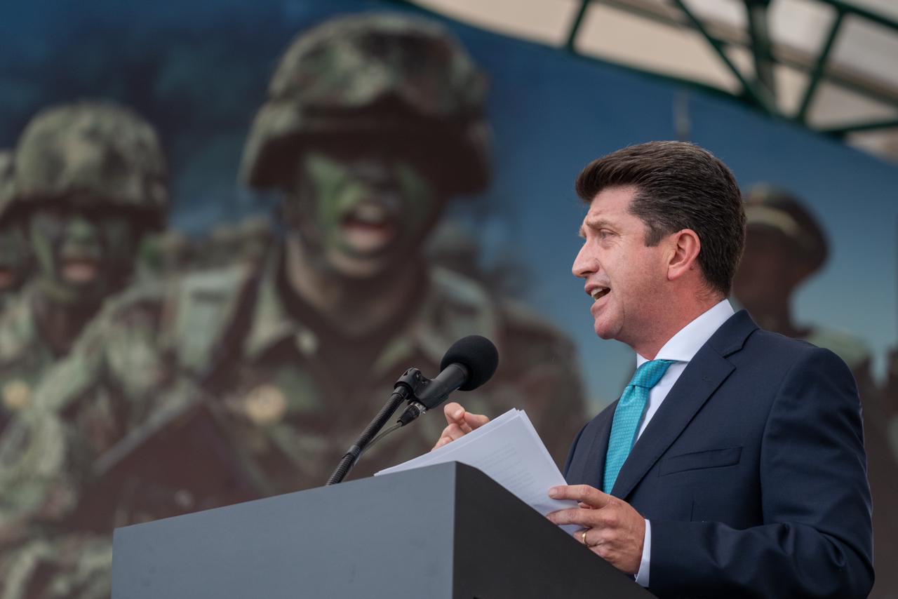 ‘Jóvenes muertos en operativo militar eran máquinas de guerra’, Mindefensa