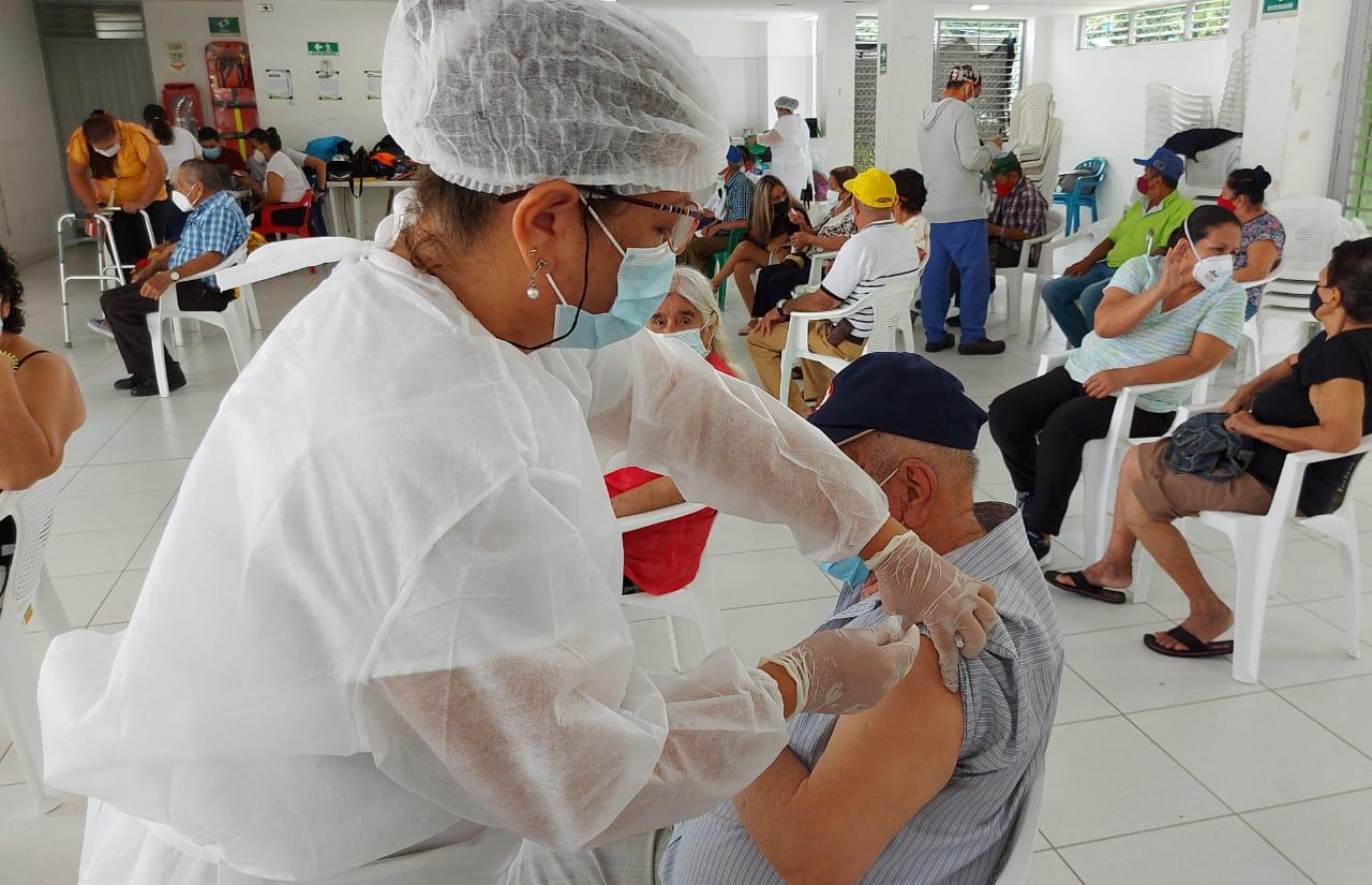 Neiva avanza con el plan de vacunación contra el COVID-19: el cumplimiento supera el 85%