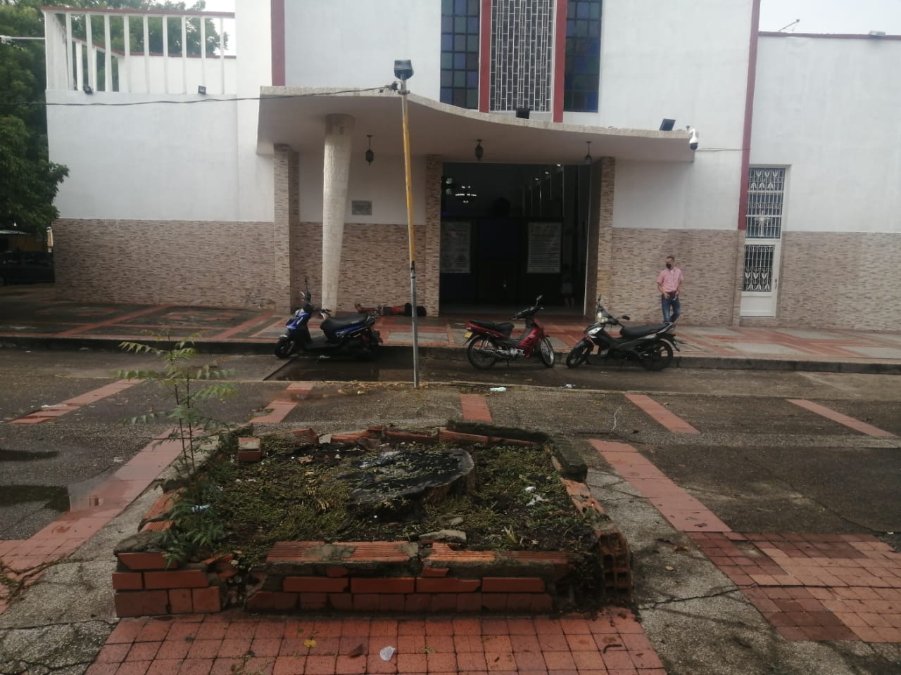 Parque del barrio Quebraditas, cercado por el abandono