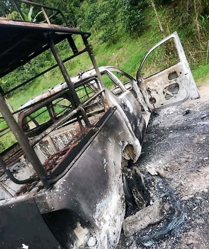 Incendian vehículo de transporte público en zona rural de Neiva