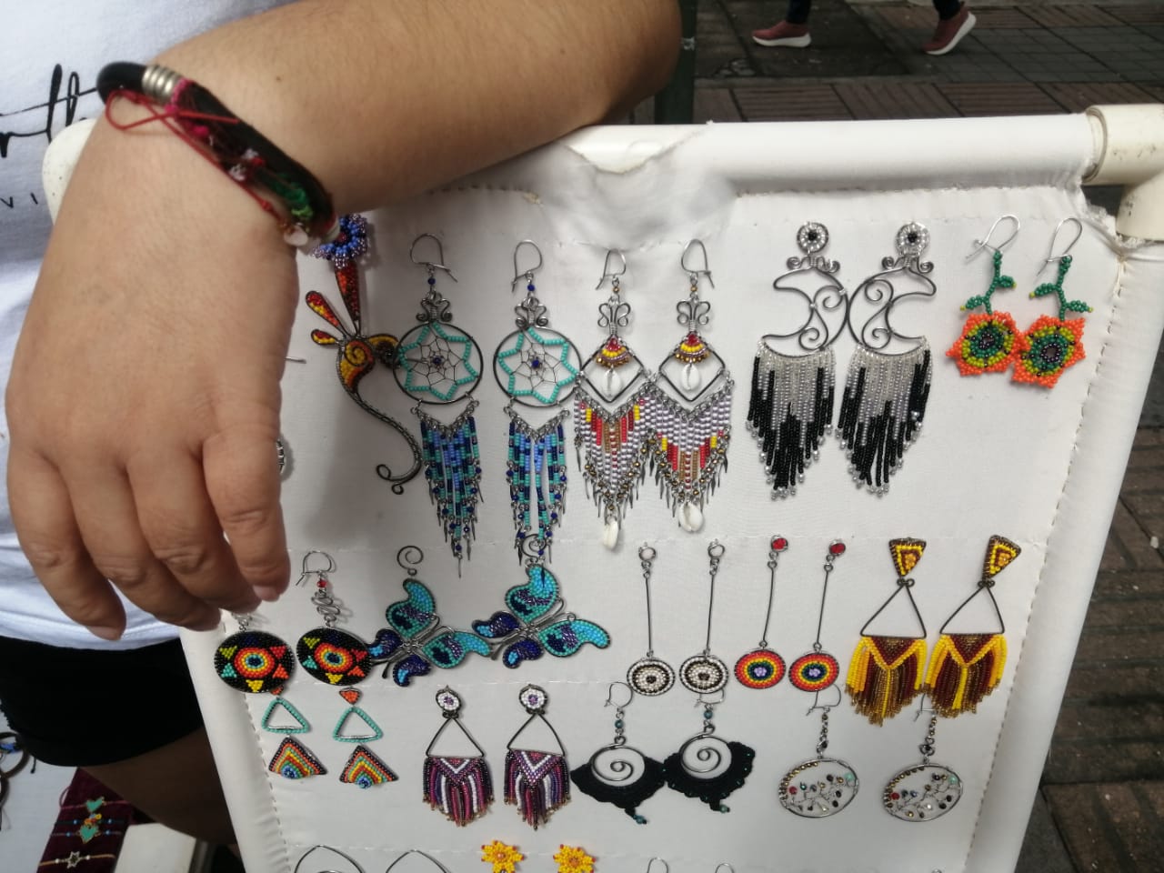 Los accesorios son variados tanto para mujeres como para hombres