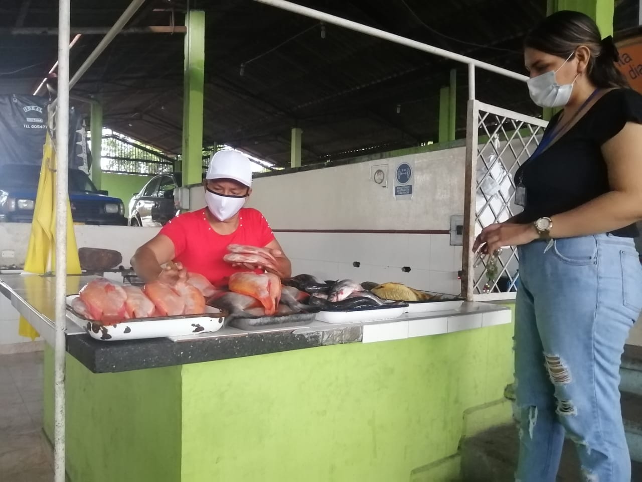 En el segundo piso se encuentra la venta de pescado