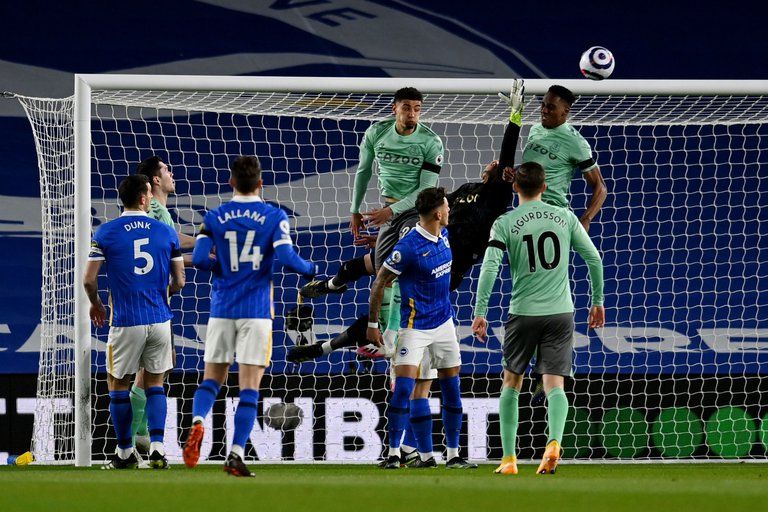 Everton igualó ante el Brighton