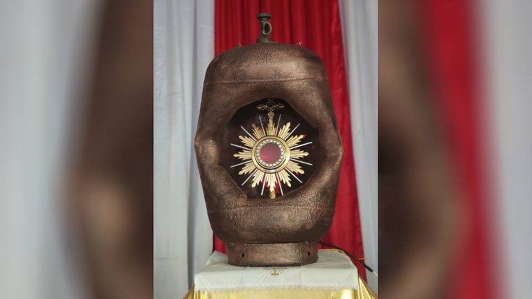 Cilindro usado en un atentado ahora es símbolo de eucaristía en Nariño
