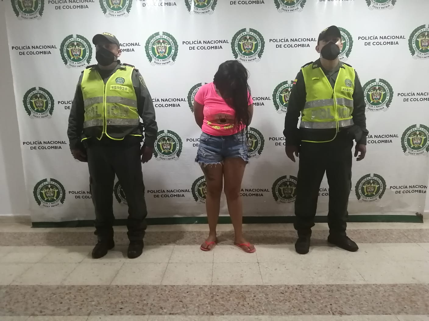 Mujer fue capturada en flagrancia por el delito de fuga de presos