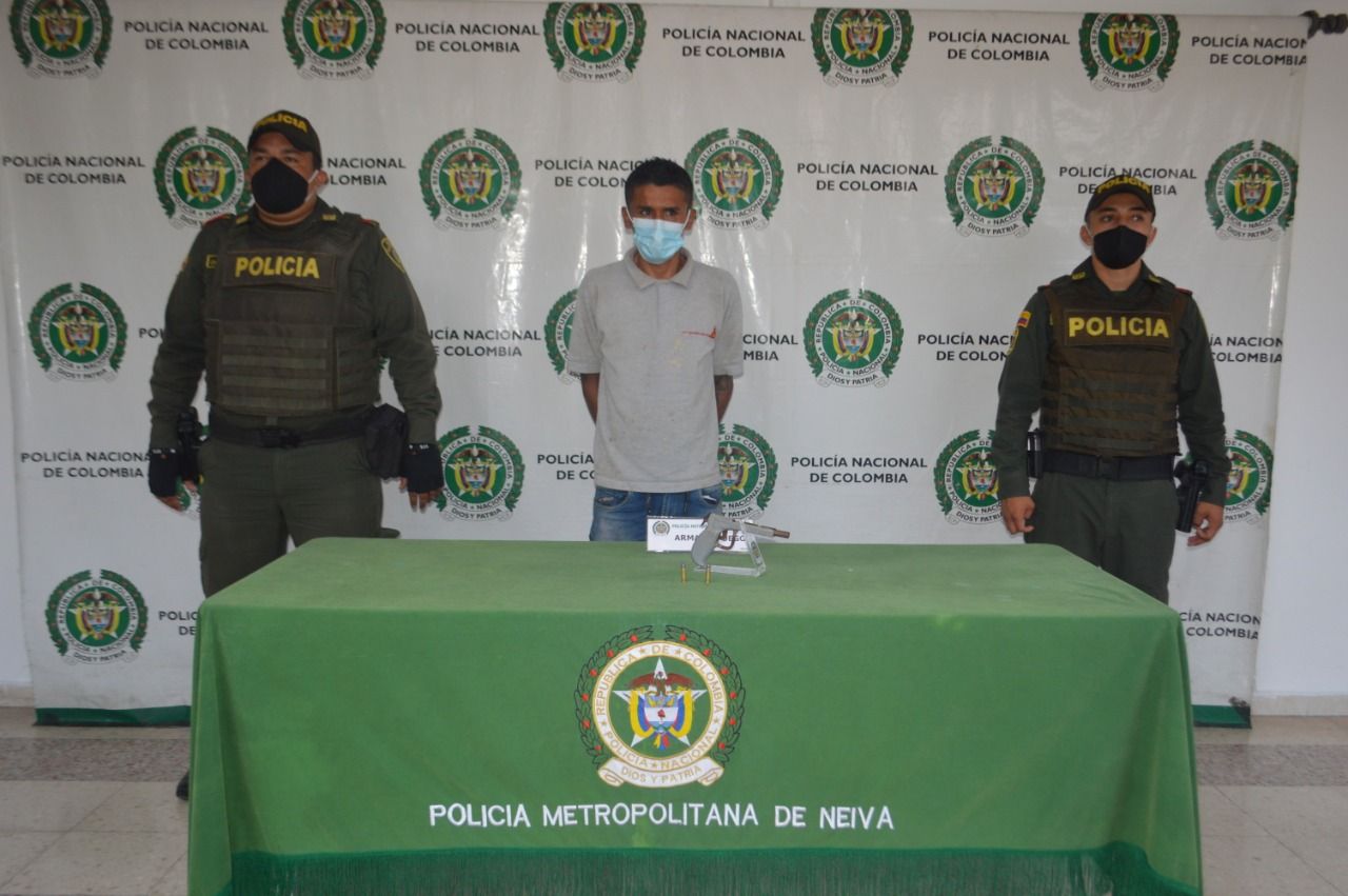 Hombre fue capturado con un arma de fuego ilegal