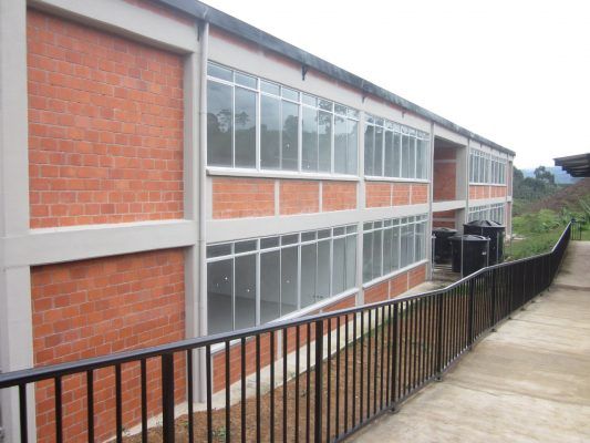 En Algeciras, El Agrado, El Pital, La Plata, La Argentina e Isnos, las obras avanzan en promedio en un 65%. (Imagen representativa)