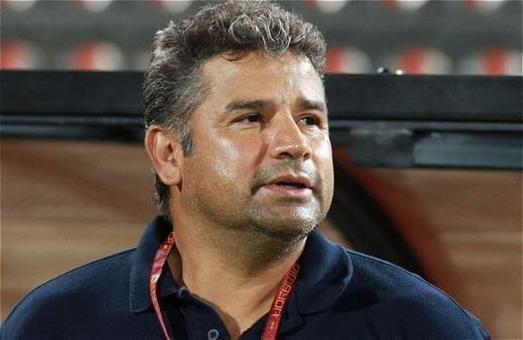 El eterno capitán del Atlético Huila, convirtió 50 goles en 200 partidos que disputó con el equipo huilense, lo que lo convirtió en el máximo exponente del gol del equipo ‘auriverde’.