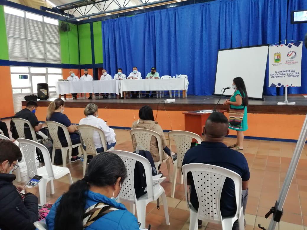 En total serán beneficiados 780 estudiantes distribuidos en 15 planteles educativos, quienes entrarán en este proceso de alternancia.