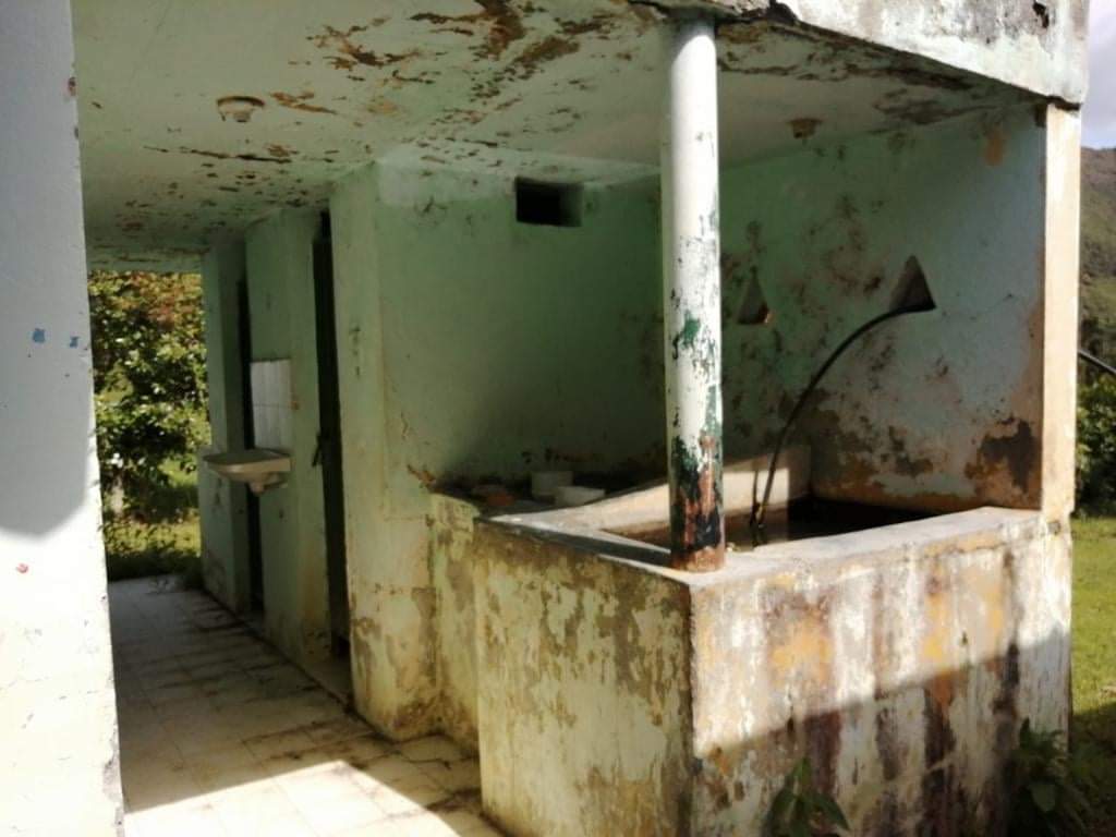 En precarias condiciones se encuentran algunas instituciones.