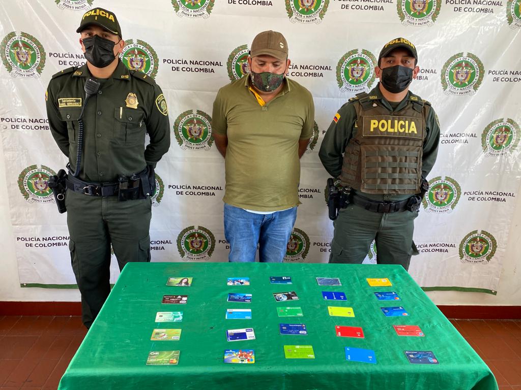 Fue capturado luego de intimidar con arma blanca a dos personas