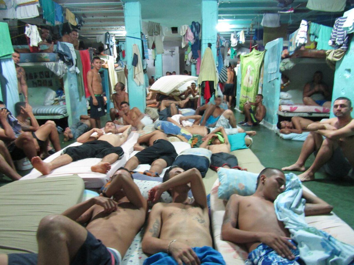 El director de la cárcel de Neiva Jimmy Puentes, afirmó que ya se vienen adelantando diferentes controles médicos para evitar que se presenten más internos contagiados con esta enfermedad. (Imagen de archivo)