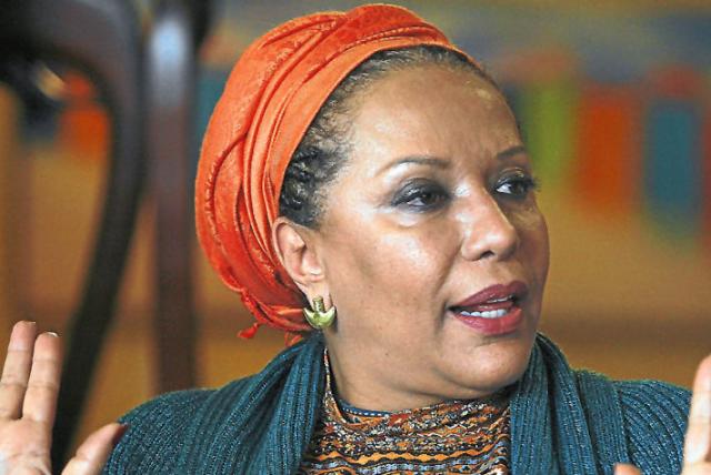 Está vivo el sicario de Álvaro Gómez: Piedad Córdoba