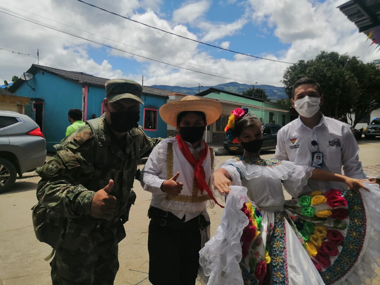 Ejército hizo parte del cumpleaños 97 de la Despensa Agrícola del Huila