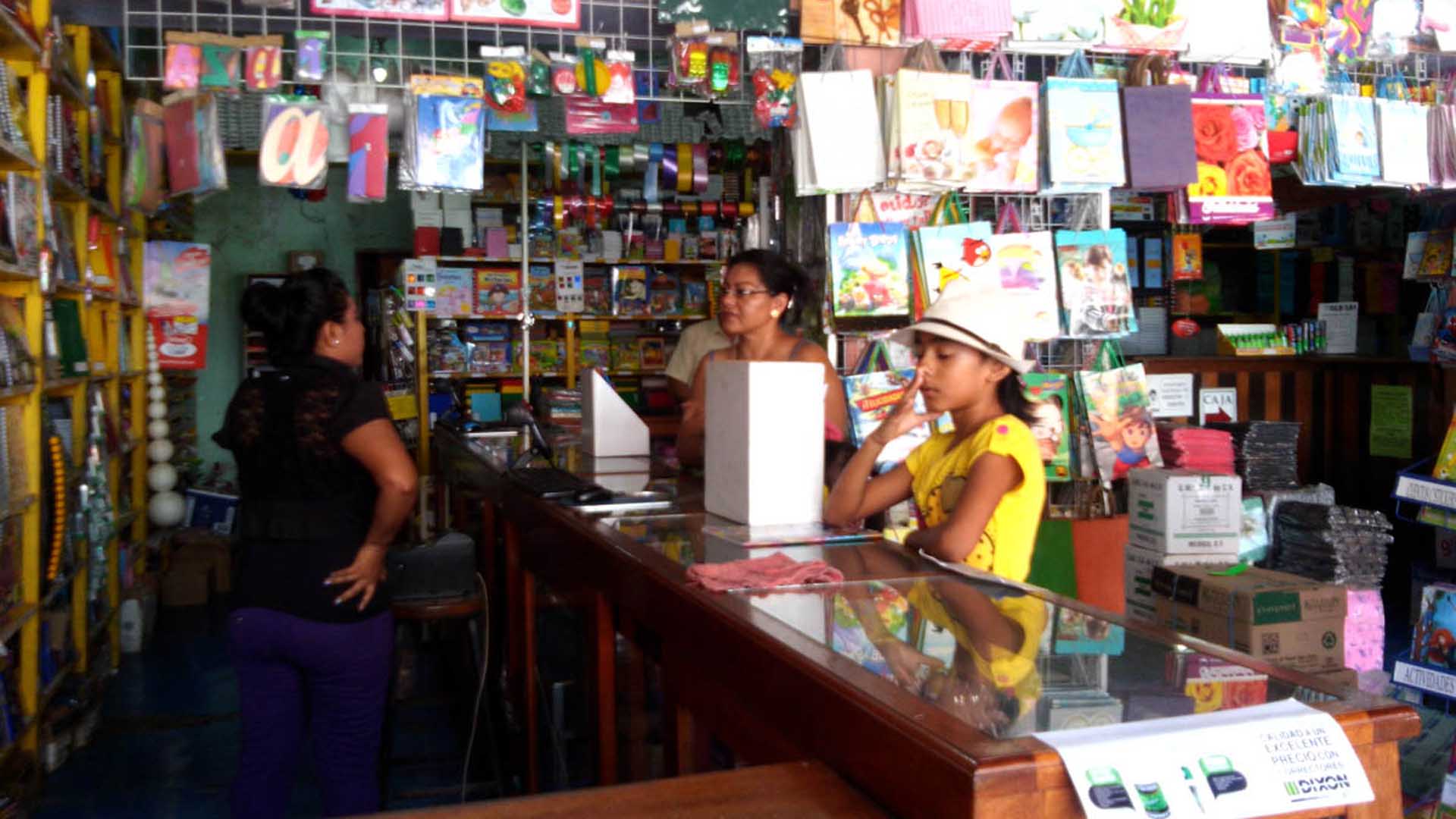 Los pequeños negocios aportaron 2,9 a la caída del comercio