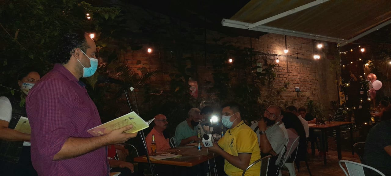 Presentación oficial del libro en el restaurante y casa cultural El Patio de Neiva