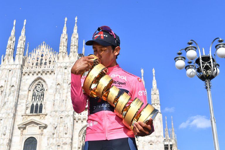 Egan Bernal se coronó campeón del Giro de Italia