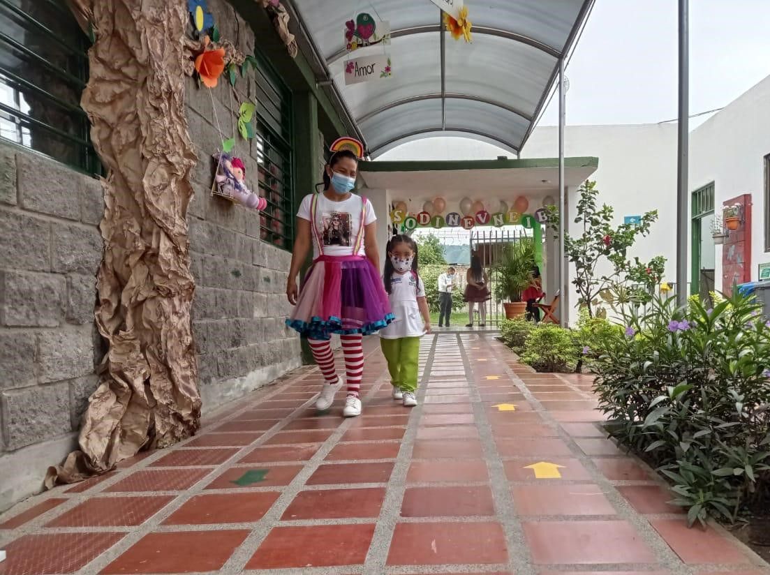ICBF atiende a la primera infancia en el Huila bajo el modelo de alternancia