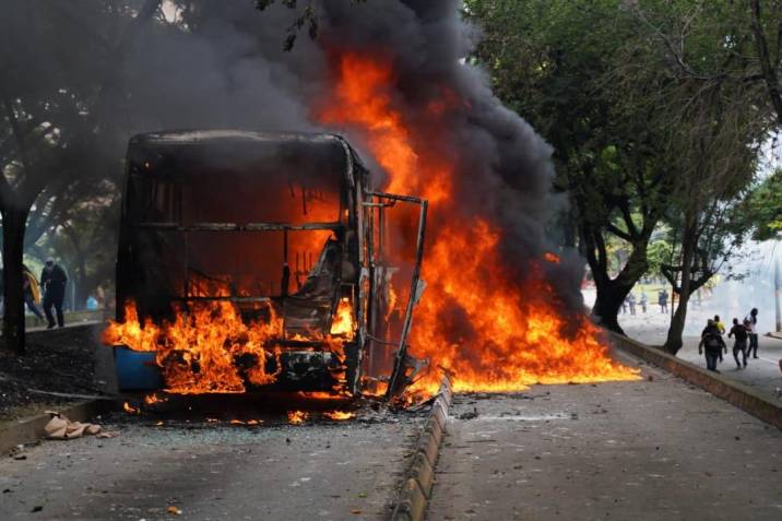 Vehículos de servicio público serán amparados con póliza del 100 %