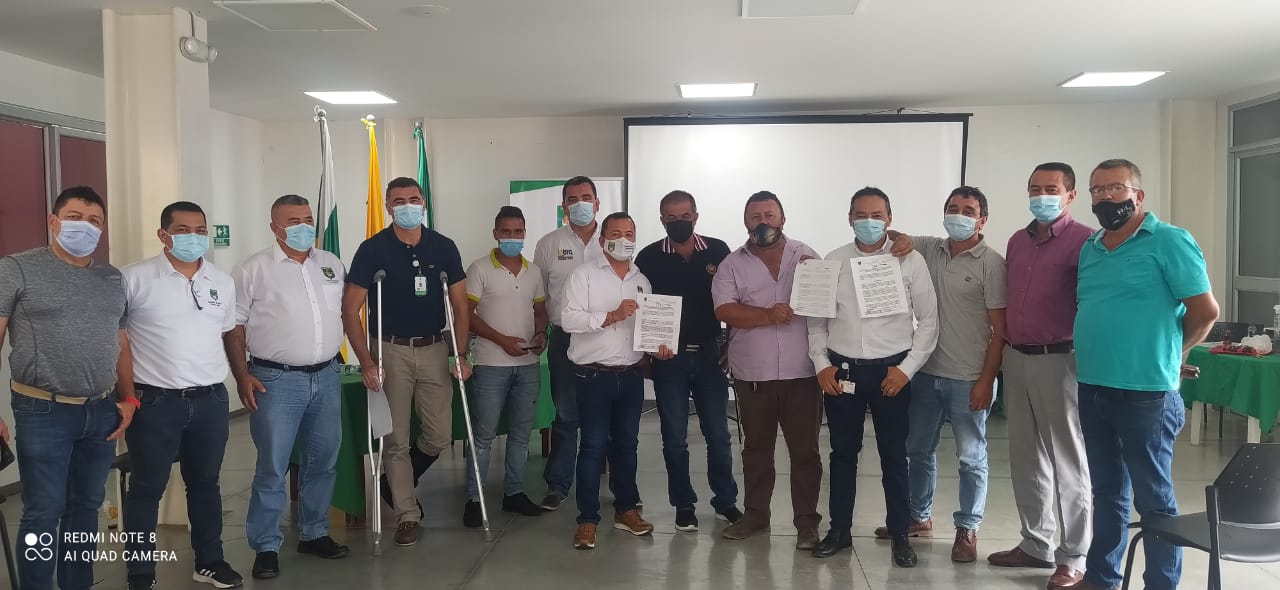 Transportadores y administración laboyana logran importante acuerdo