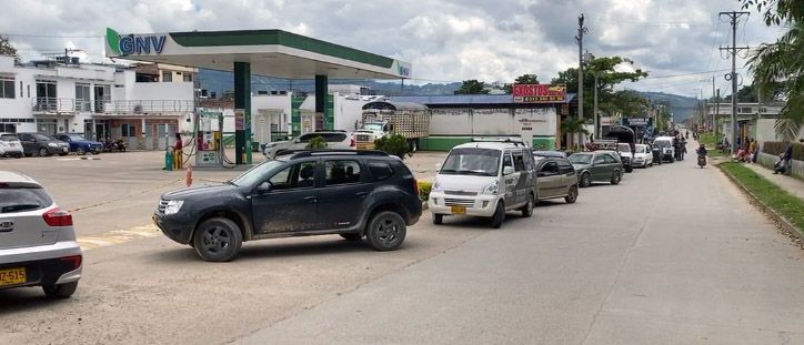 En Pitalito esperan, sin certeza, a que llegue combustible