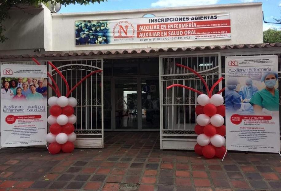 Estudiantes exigen respuestas al Centro de Estudios Navarra