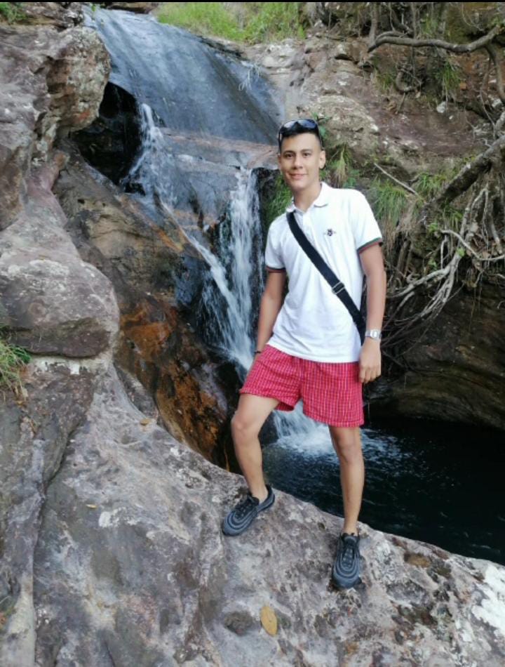 Ana Lucía pide colaboración para las terapias de su hijo