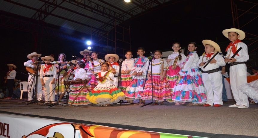 ‘Rumichaca’ y su lucha por mantener viva las rajaleñas