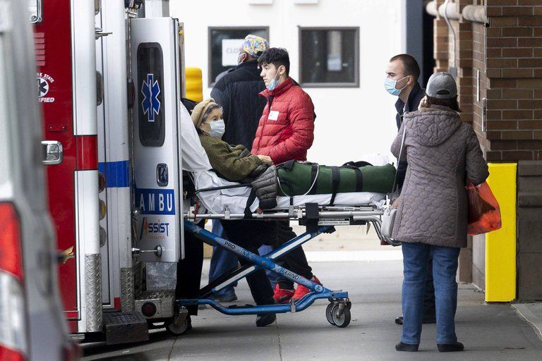 Casi todos los que mueren por covid-19 en EE.UU. no estaban vacunados