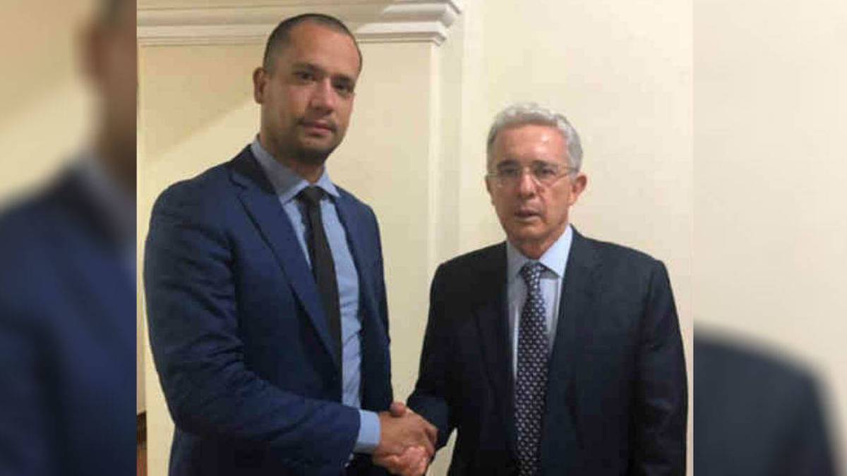 Diego Cadena, ex abogado de Uribe, seguirá preso