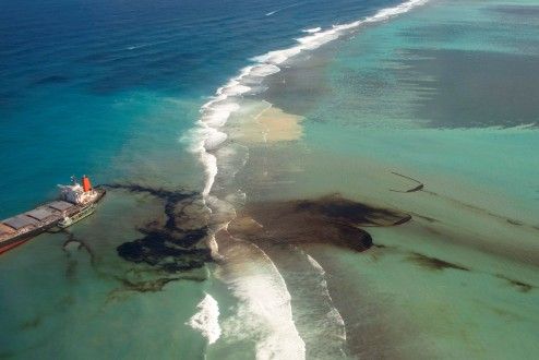 La India alerta de un vertido de 10.000 litros de fueloil cerca de su costa