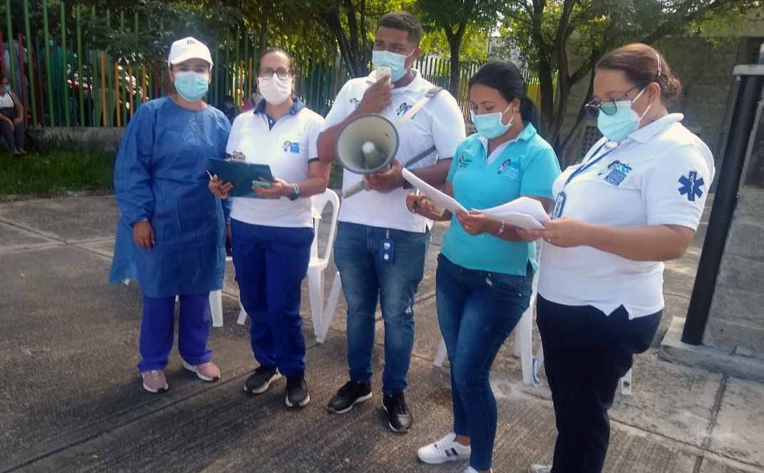 Vacunación masiva en Neiva en el parque la Música
