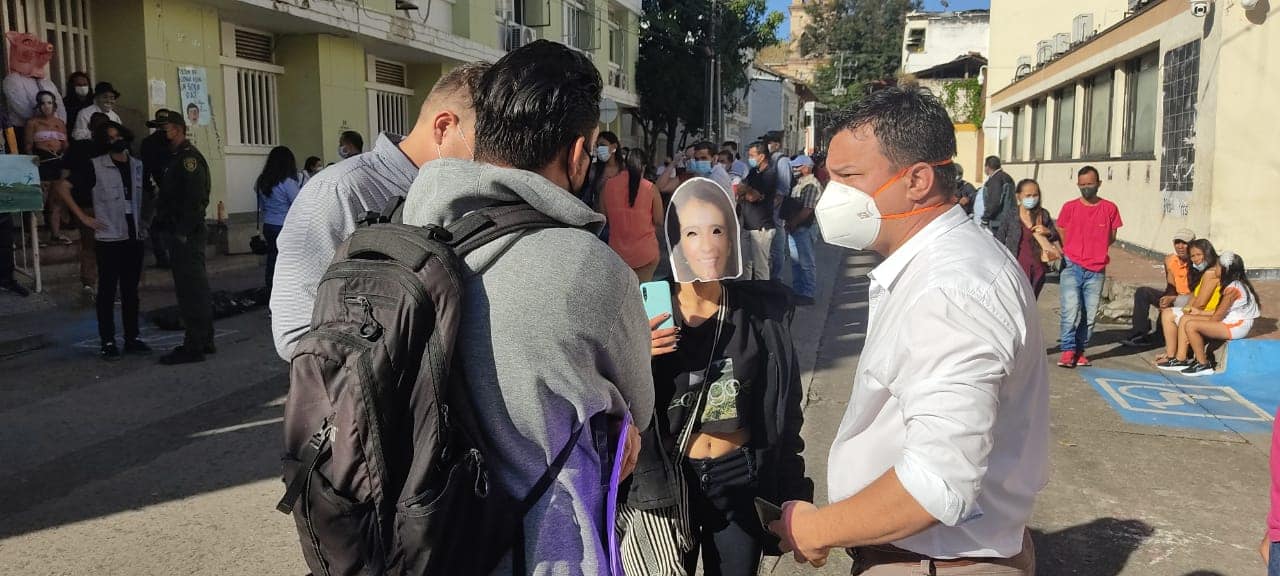 Si no hay vandalismo ni violencia, no habrá acompañamiento militar: Alcalde de Garzón