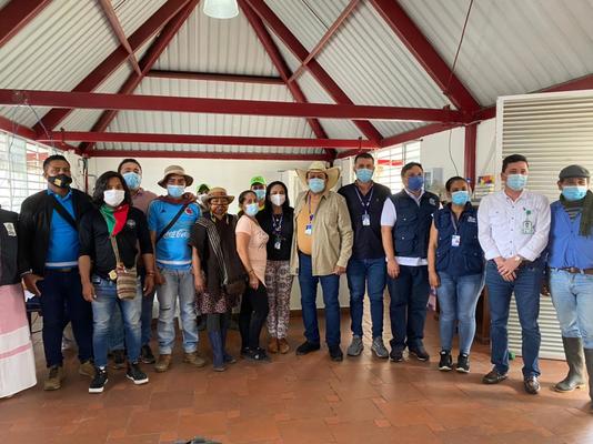 Manifestantes que estaban en asamblea permanente en Altamira, regresan a sus sitios de origen