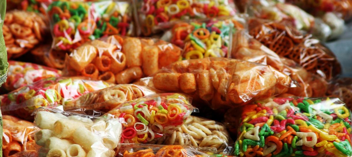 ‘Comida chatarra’ pierde una batalla, pero falta llevarla a la práctica