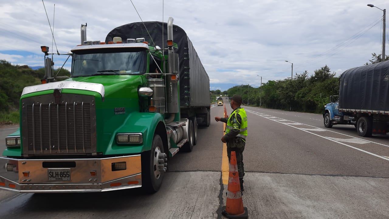 Tránsito por las carreteras del Huila: Sin bloqueos