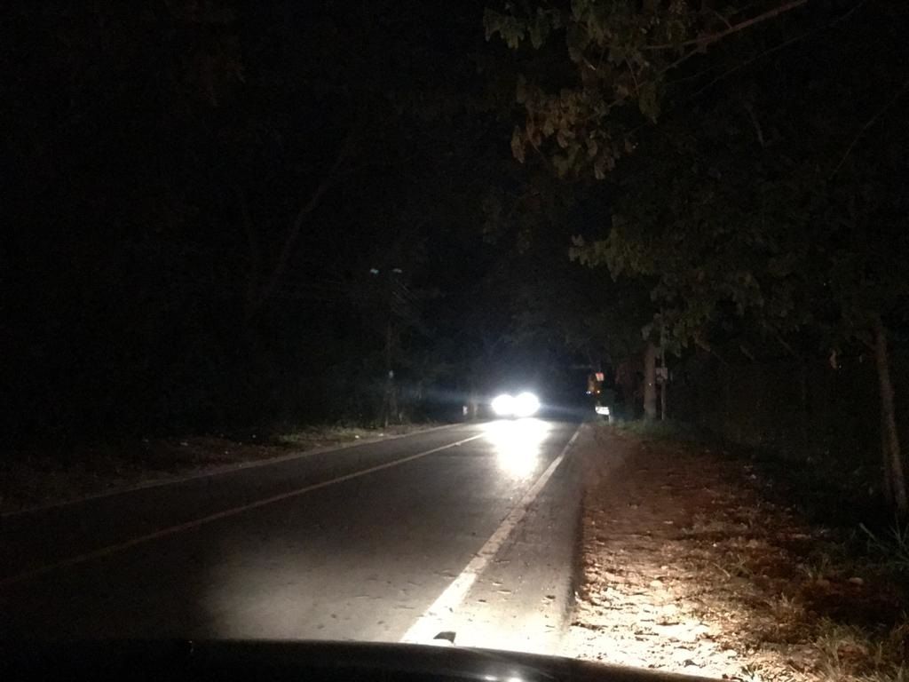 Sin iluminación por el Puente Santander Antiguo