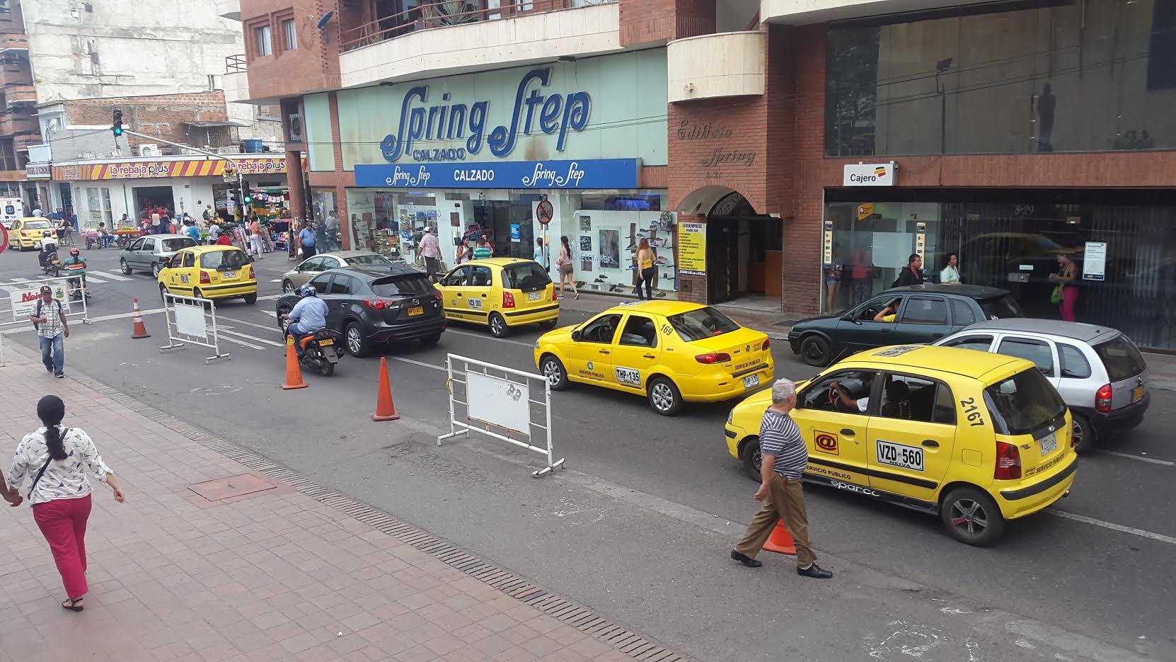 Alcaldes deberán tomar acciones contra transporte público ilegal