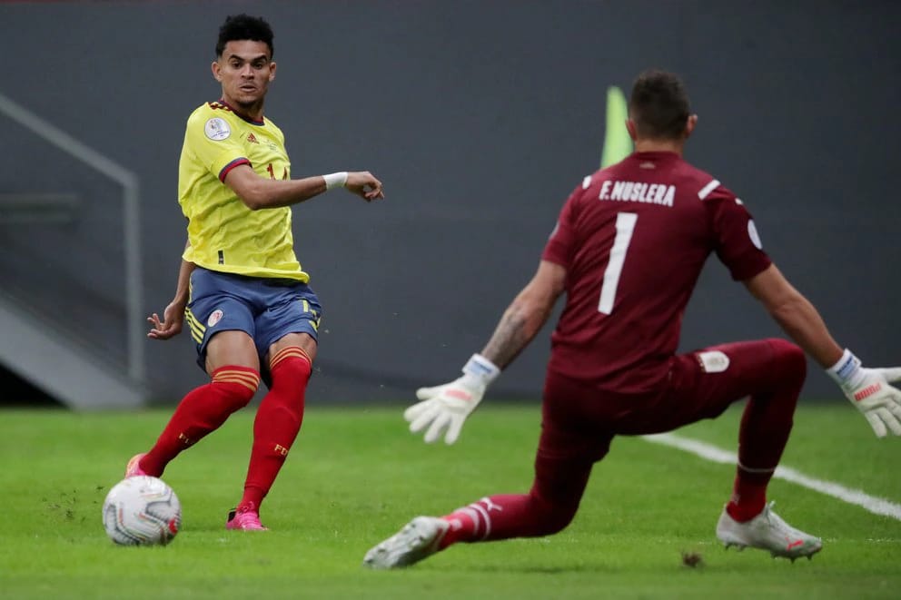 Lo que deberá pagar el equipo que quiera contratar a Luis Díaz