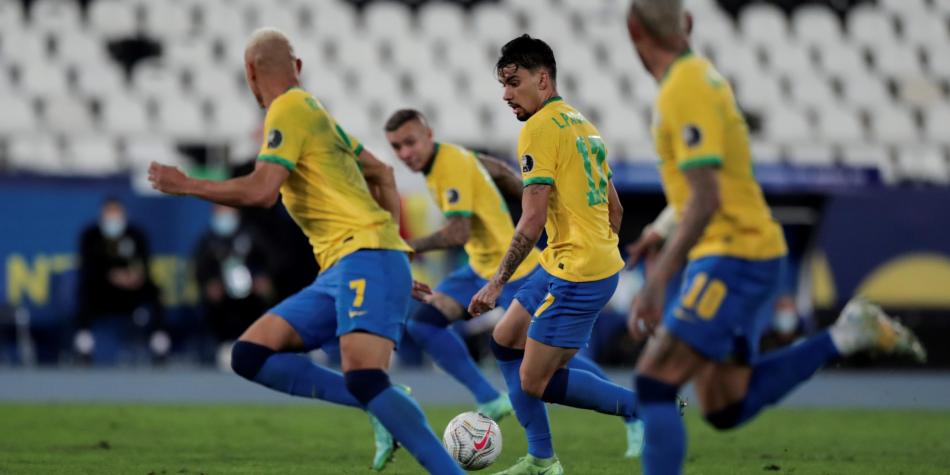Brasil, primer finalista de la Copa América tras derrotar a Perú