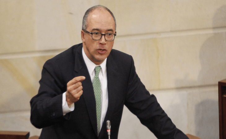 Echeverry dice que tiene la llave para sacar a Colombia de la crisis