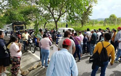 Jornaleros residentes no propietarios exigen reivindicación de sus derechos tras construcción del Quimbo