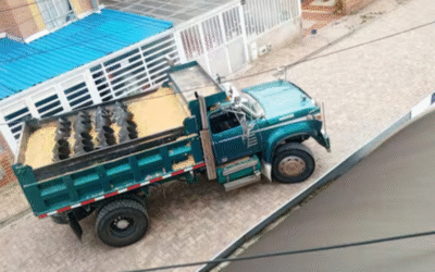 Pánico en Tunja por volqueta con explosivos abandonada frente al Batallón Bolívar