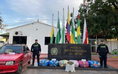 Hallan vehículo con 128 kilos de marihuana en el barrio Los Parques de Neiva