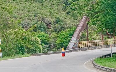 Señuelo tipo cilindro generó pánico en corredor vial entre Huila y Cauca