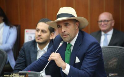 Centro Democrático: Andrés Guerra se retira de la precandidatura presidencial